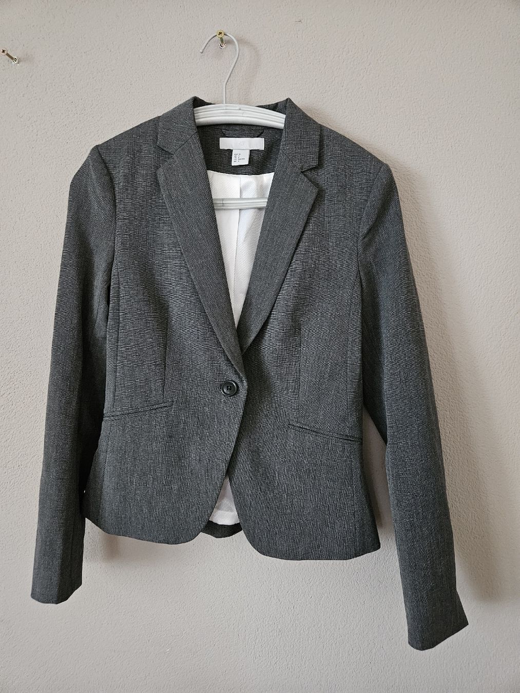 H&M Giacche: H&M Blazer Gr. 36 Grau  – Usato da Eschenbach SG venduto da MarThu