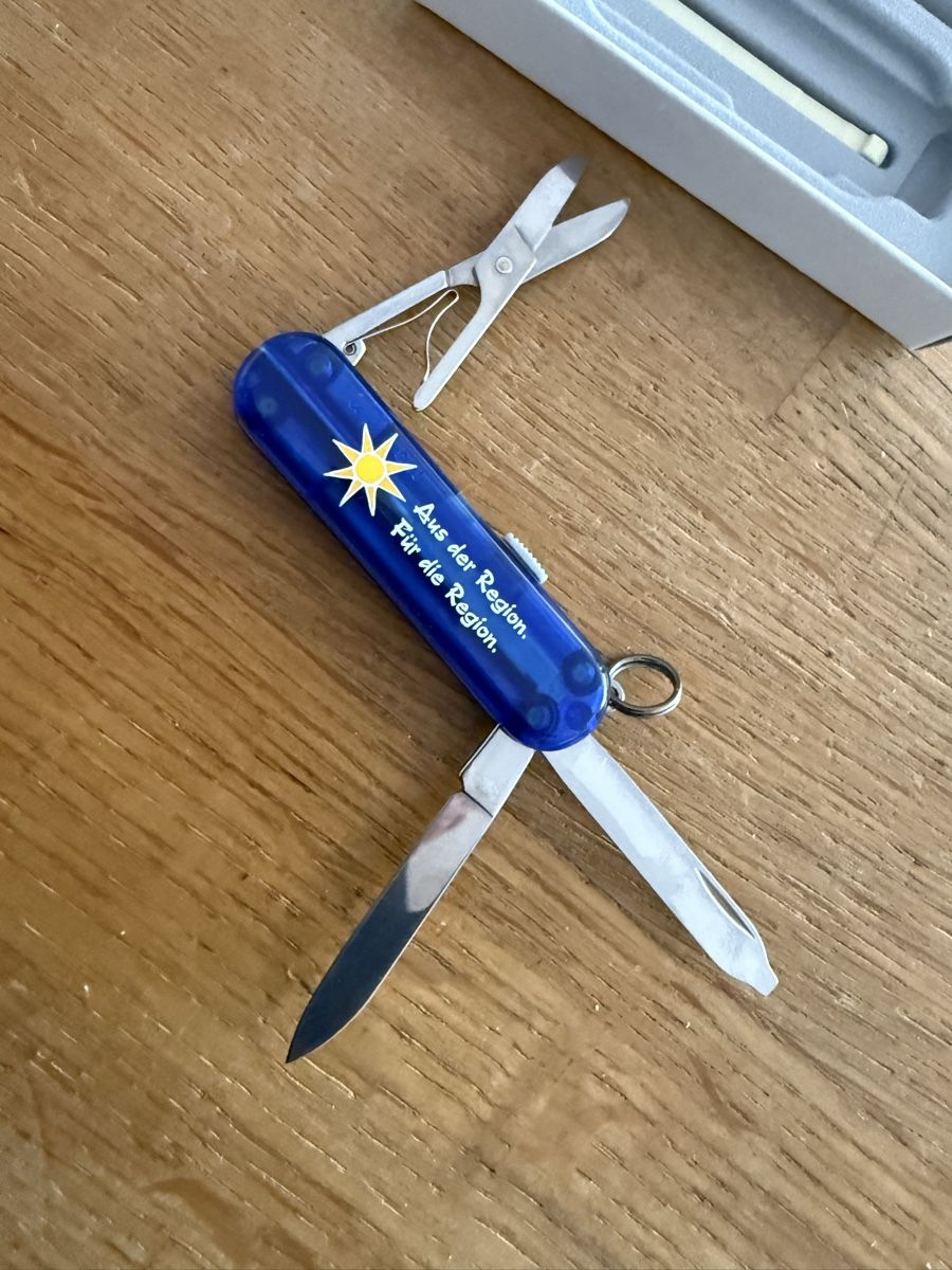 Victorinox Taschenmesser: Victorinox Sackmesser "Aus der Region. Taschenmesser – Neu und originalverpackt aus Goldach von Messerguru 3