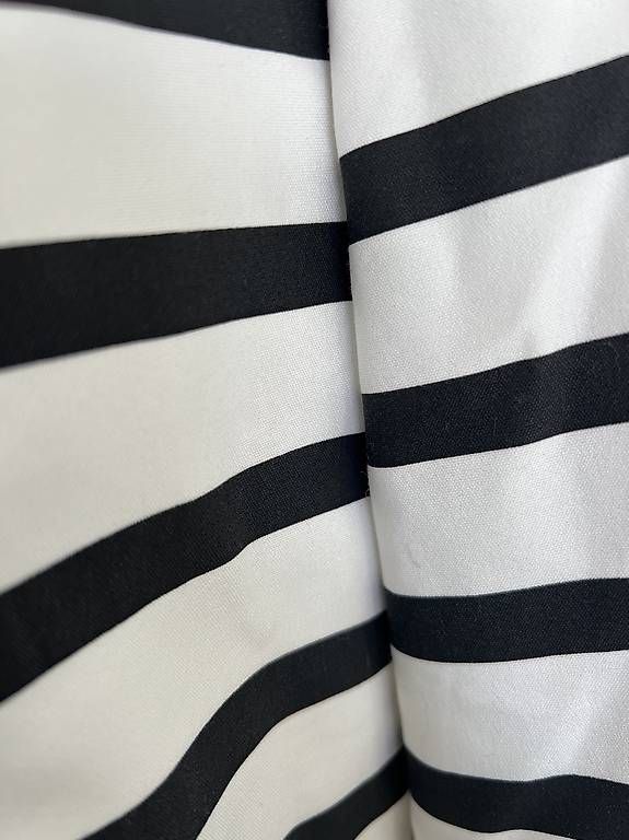 Vestiti: Festkleid schwarz weiss Gr. 36/38 – Usato da Zürich venduto da Jullaa 1