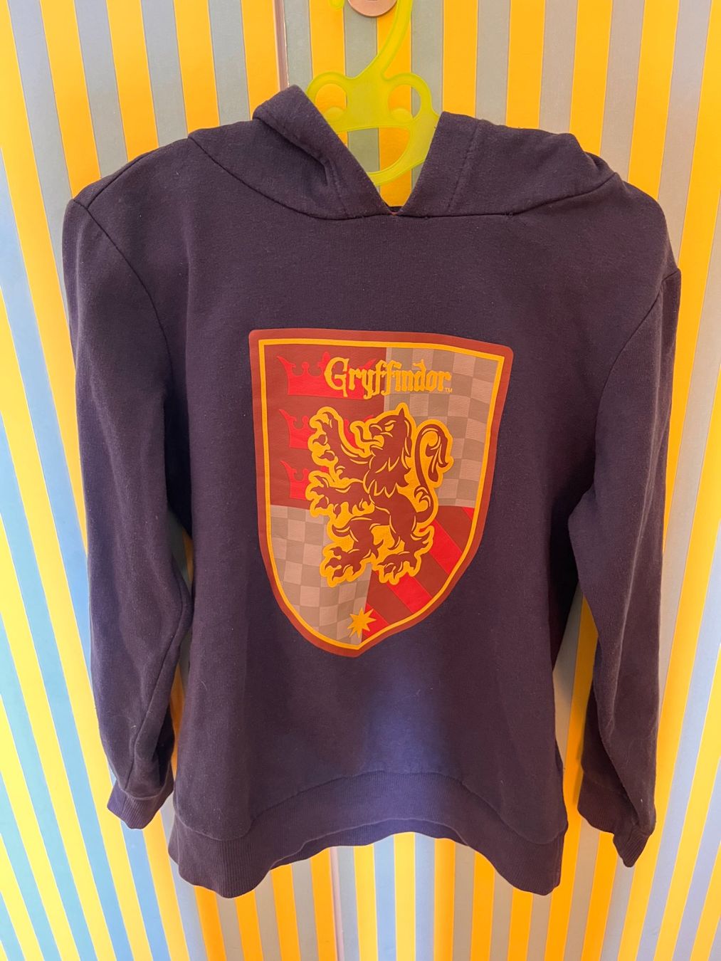 Pullover & Sweatshirts: Sweatshirt à capuche Gryffindor - Harry Potter 11 ans – Gebraucht aus Pully von Artemisya