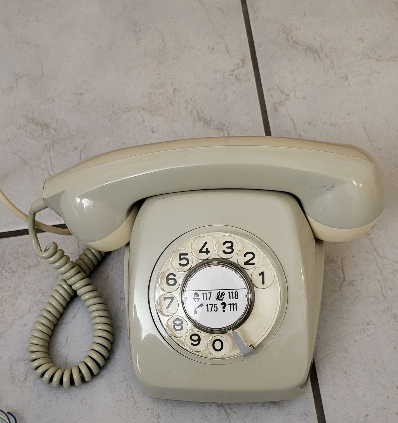 Telefone: Telefon Modell 70 – Gebraucht aus Affoltern am Albis von Nunni