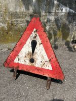  antikes Warndreieck Achtung Schild EKZ Wädenswil Verkehr
