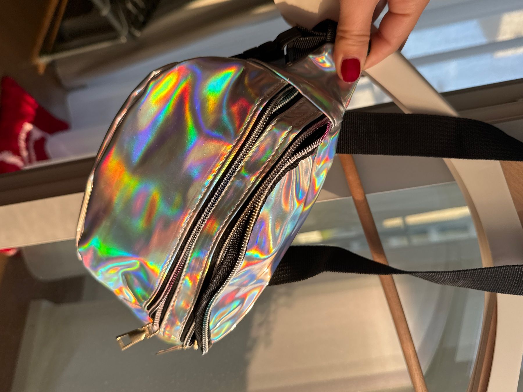Borse: Bauchtasche Holographic Glanz neu – Usato da Uitikon Waldegg venduto da LoriCor