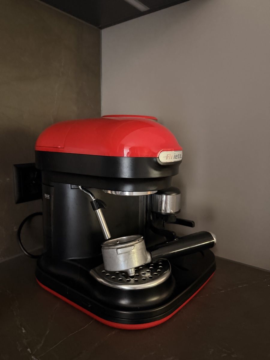 Macchine per caffè & Macchine per espresso: Ariete Espresso Machine Grinder Moderna 1318 Red – Usato da Zürich venduto da vickyl9 3