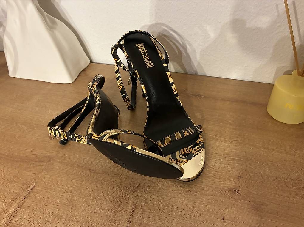 Scarpe da donna: Just Cavalli Sandalen, Gr. 41 – Nuovo (secondo la descrizione) da Gibswil venduto da Miratec 2
