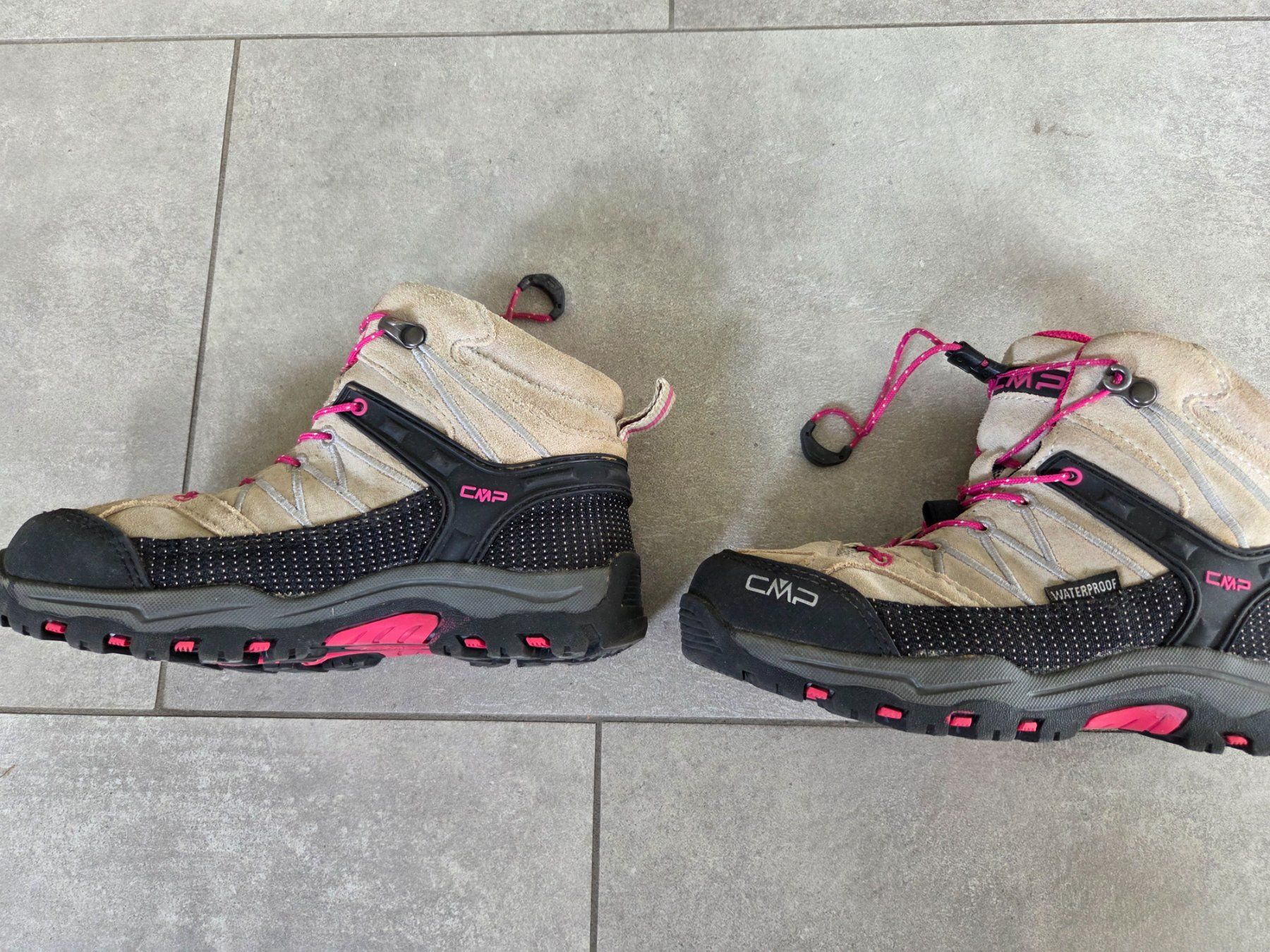 CMP Scarpe per ragazze: Wanderschuhe / Wasserabweisend von CMP Gr. 31 – Usato da Wiesendangen venduto da troawus 1