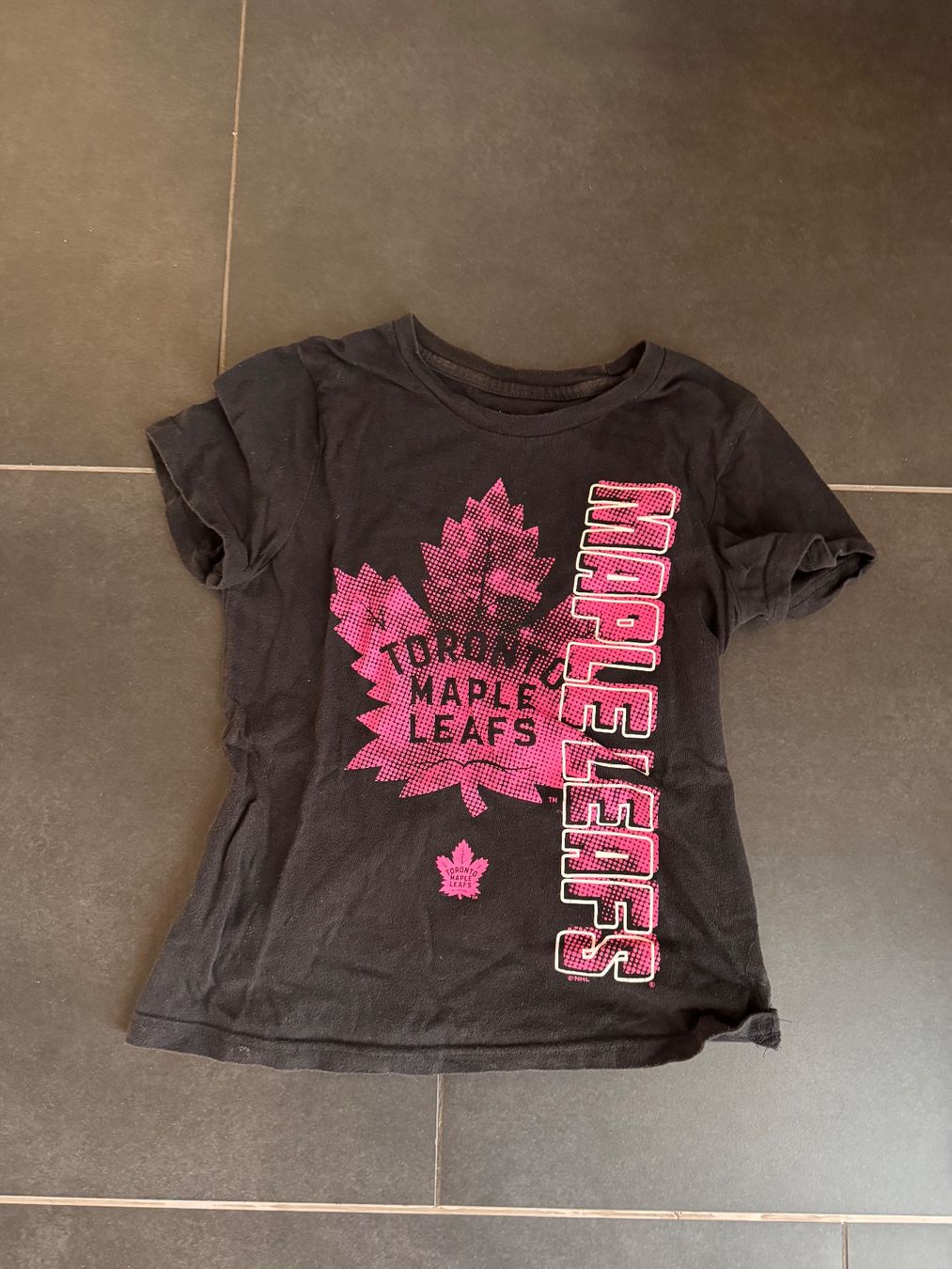 Kleiderpakete & -sets: Toronto Maple Leafs - Fanartikel Girls – Gebraucht aus Wängi von tottii1977 2