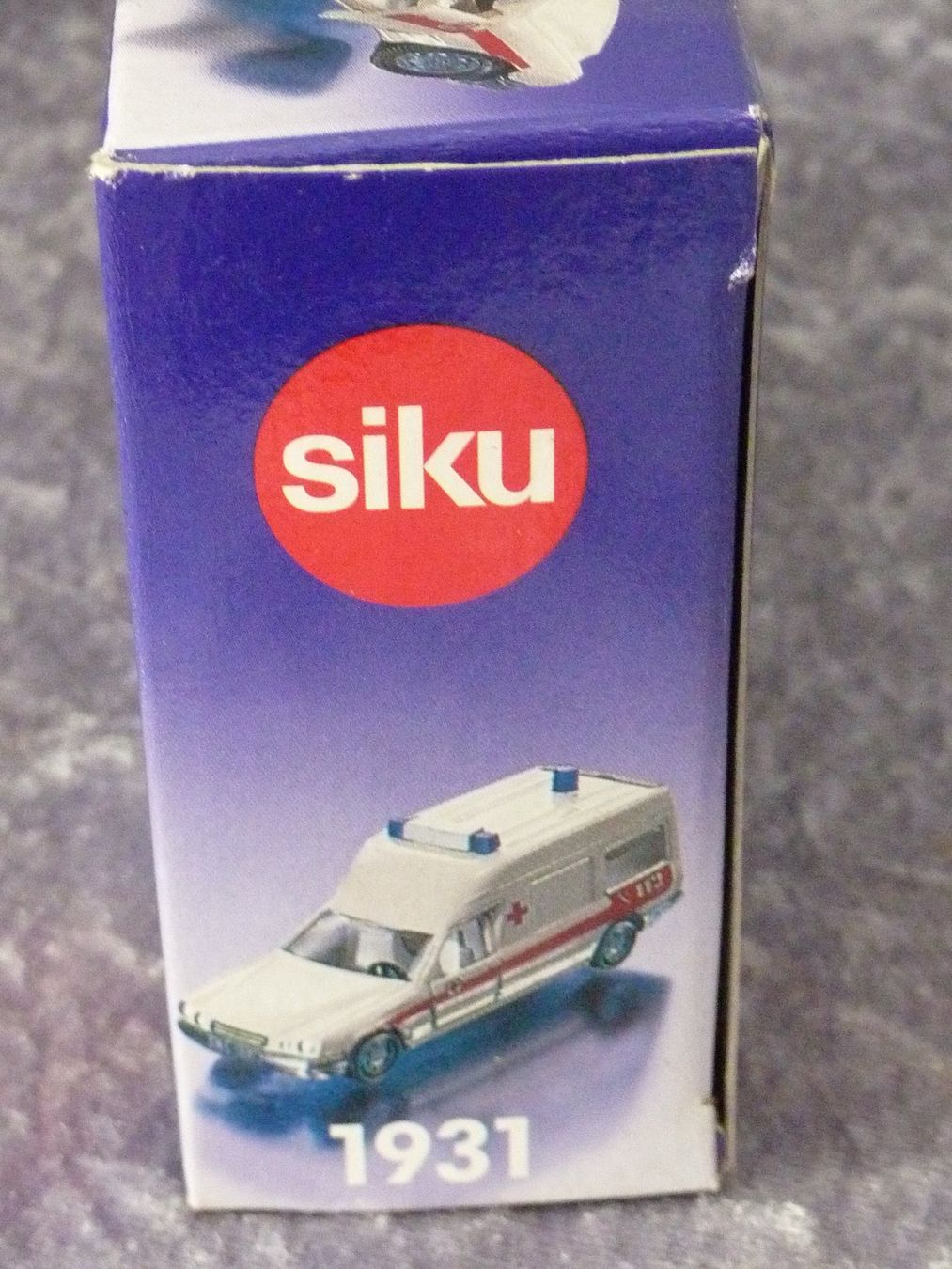 Siku Modellini d'auto: Binz Ambulanz 1:55 1931 Siku – Nuovo (secondo la descrizione) da Dürrenäsch venduto da modellautos4you 1