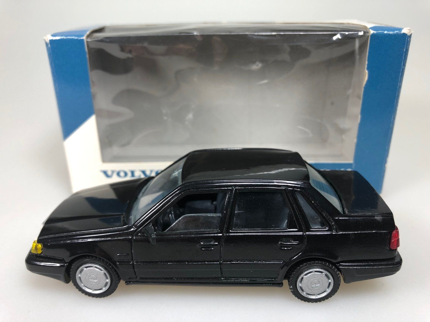 Volvo Modellini d'auto: Volvo 460 GL - AHC Pilen - 1:43 – Usato da Widen venduto da Himan 3