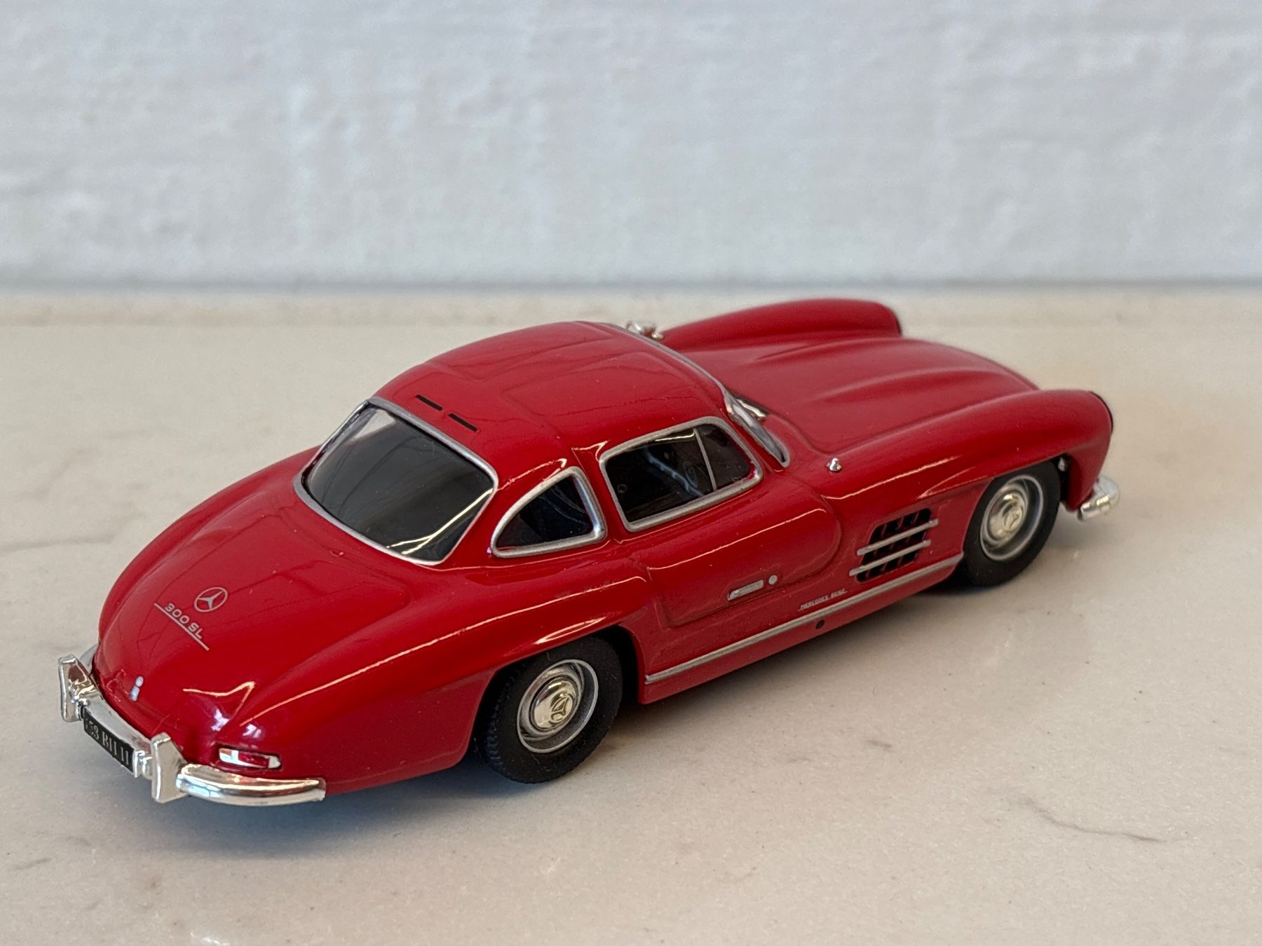 IXO Modellini d'auto: Ixo Mercedes 300Sl 1/43 – Usato da Gollion venduto da Hampton 1