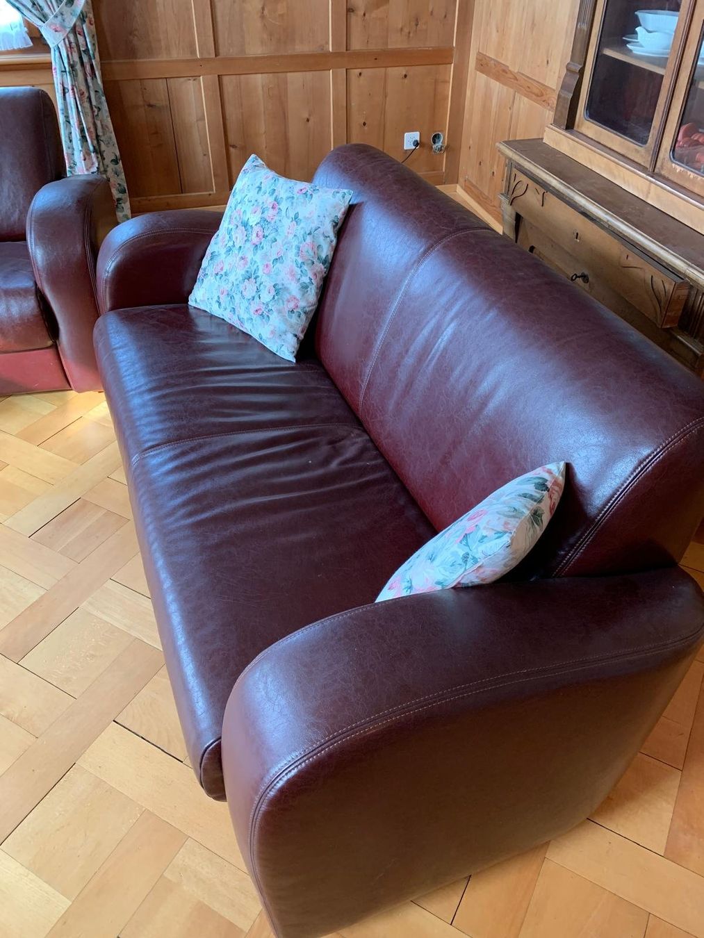 Divani: Leder-Garnitur Couch 3-Sitzer 2-Sitzer Sofa Bordeaux – Usato da Wittenbach venduto da Azado 2