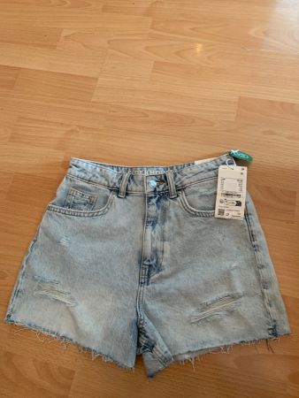 Joli short en jeans neuf C&A taille 36
