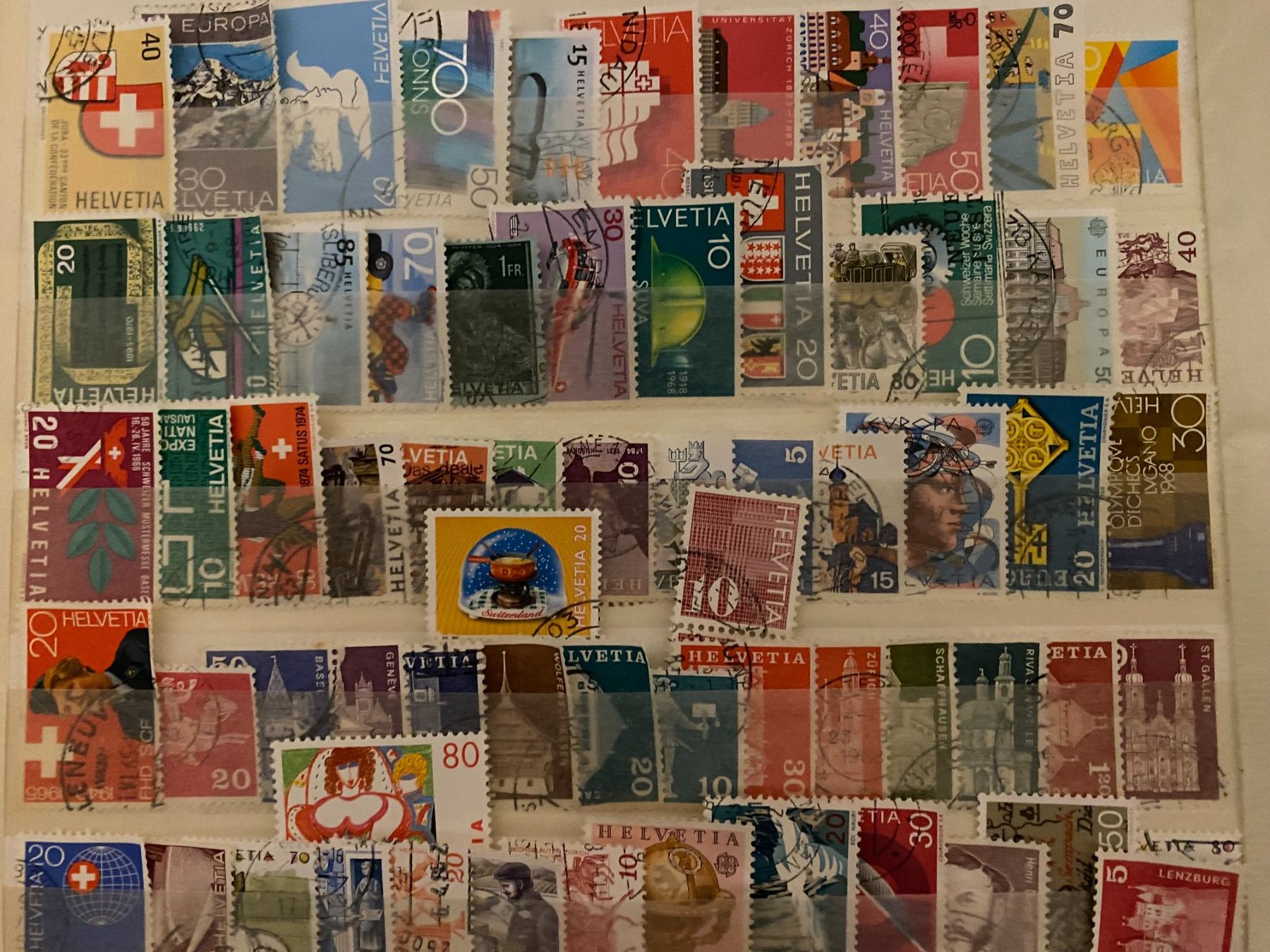 Tous les timbres: Briefmarken Konvolut Schweiz ,100stuck verschiedene – D'occasion à matten b. interlaken par jfran17 1