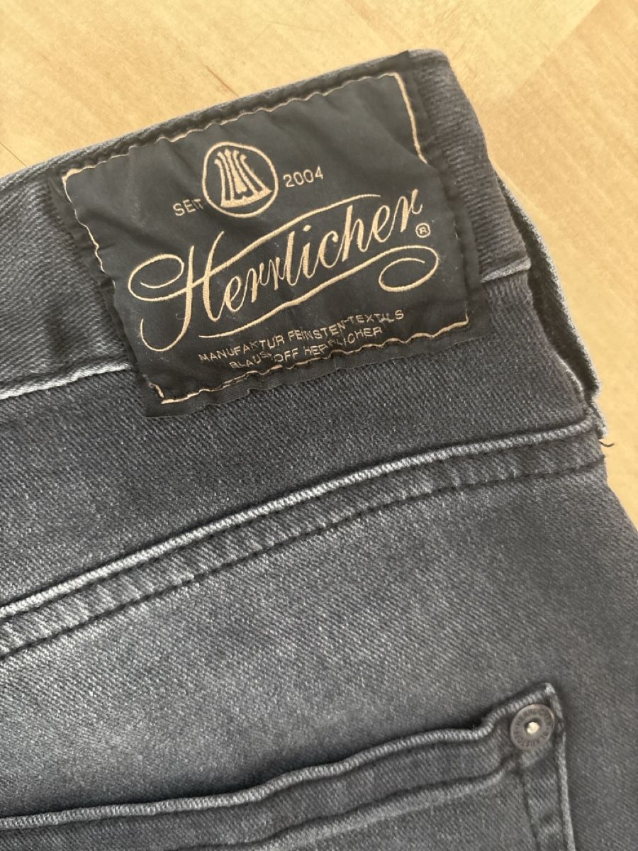 Herrlicher Jeans:  Jeans Herrlicher  schwarz /grau – Gebraucht aus langenthal von rundholz7 6