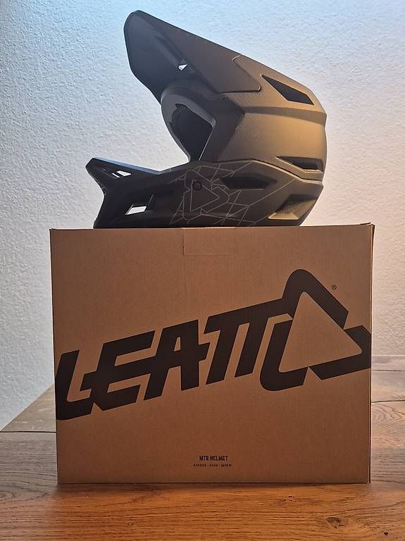 Caschi: Leatt Gravity 6.0 Carbon  MTB/Downhill-Helm – Usato da Horgen venduto da TiMM_92