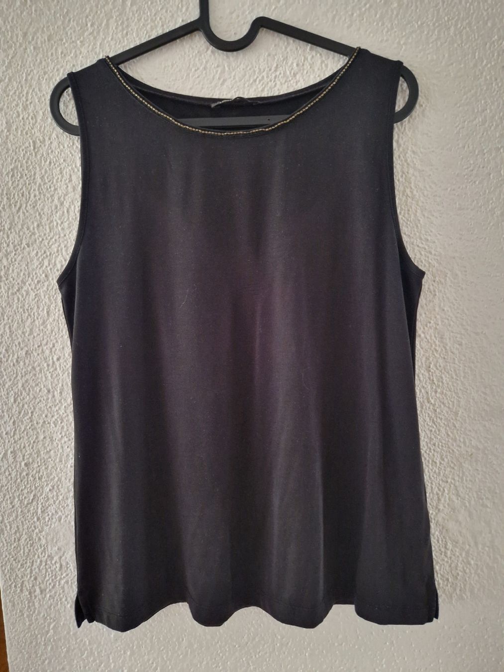Nile Tops: Nile Top schwarz, Gr. M mit Perlenapplikation  – Gebraucht aus Kloten von somsing