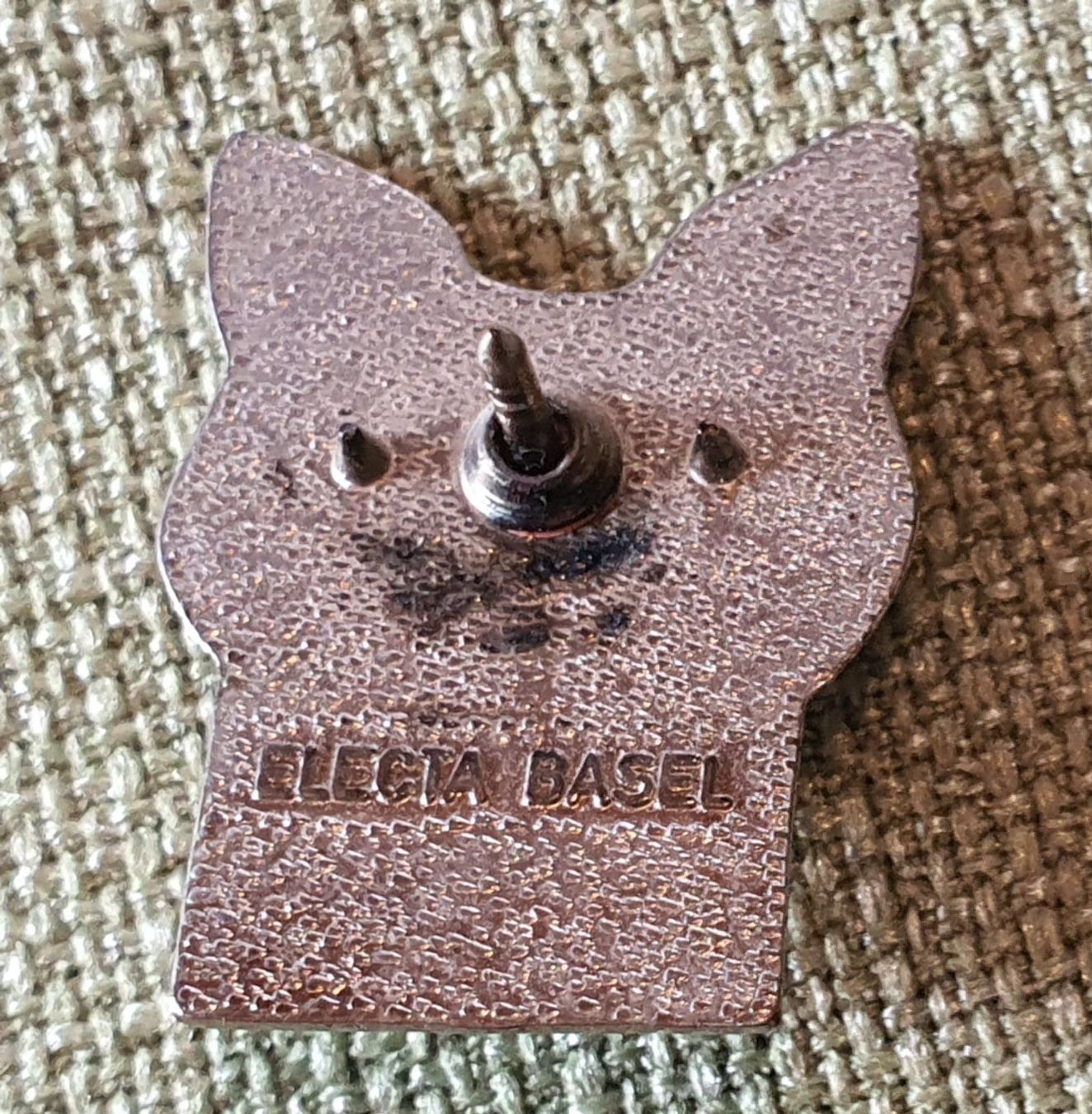 IBM Placchette & Badge: E462 - Alter Pin IBM Fox Fuchs Logo – Usato da Reinach BL venduto da Boston-Verkauf 1