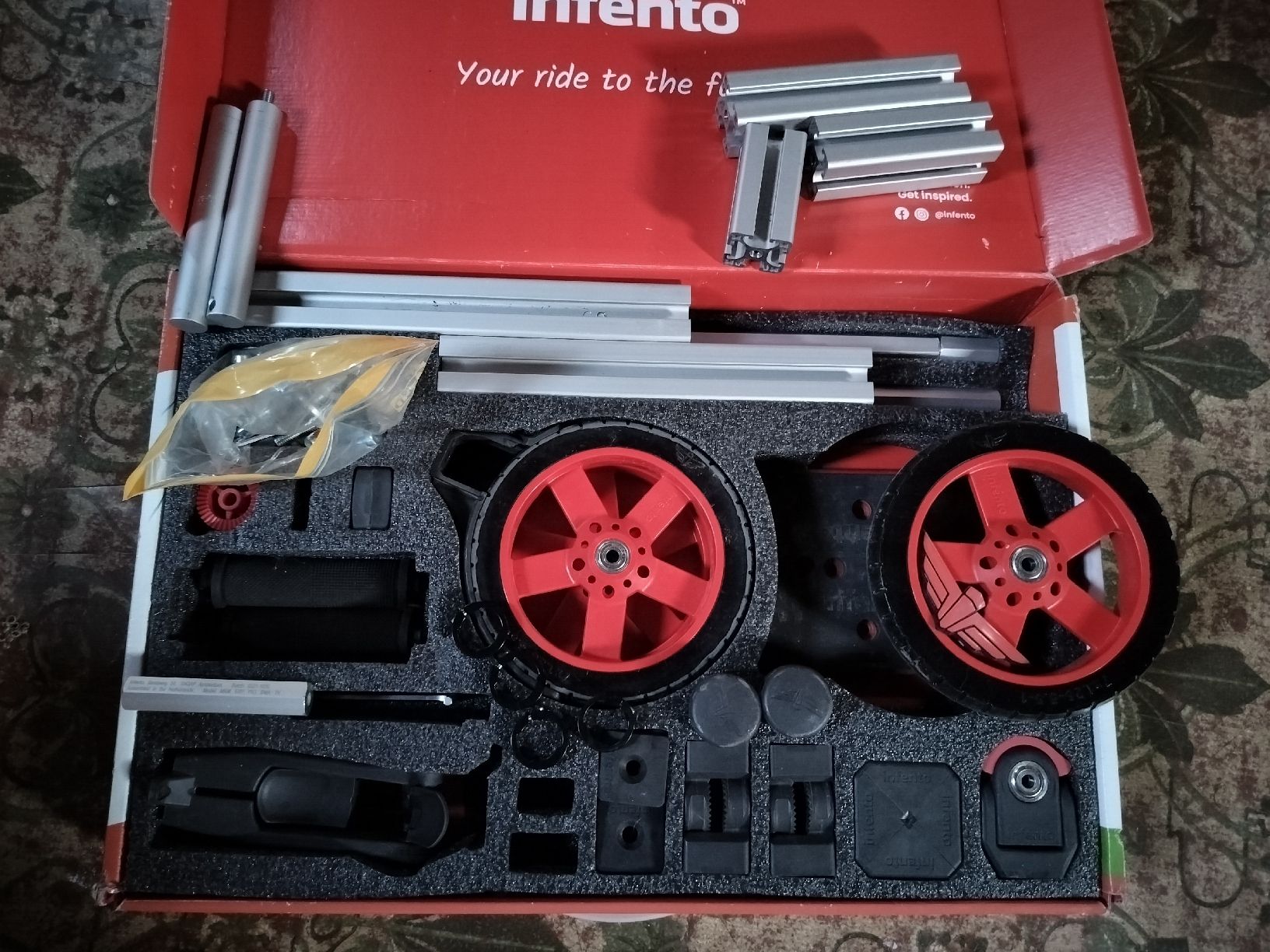 Veicoli per bambini: Infento Make&Move 13  in 1 Kit – Usato da Weinfelden venduto da fworacer