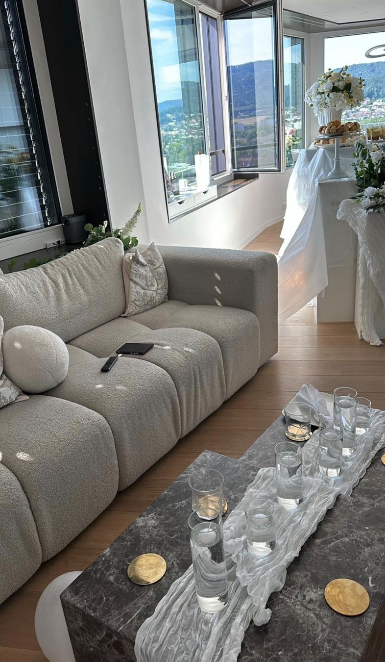 Sofas: Designer Sofa zum ersteigern ab 1.- CHF – Gebraucht aus Dietikon von inf_68cs 2