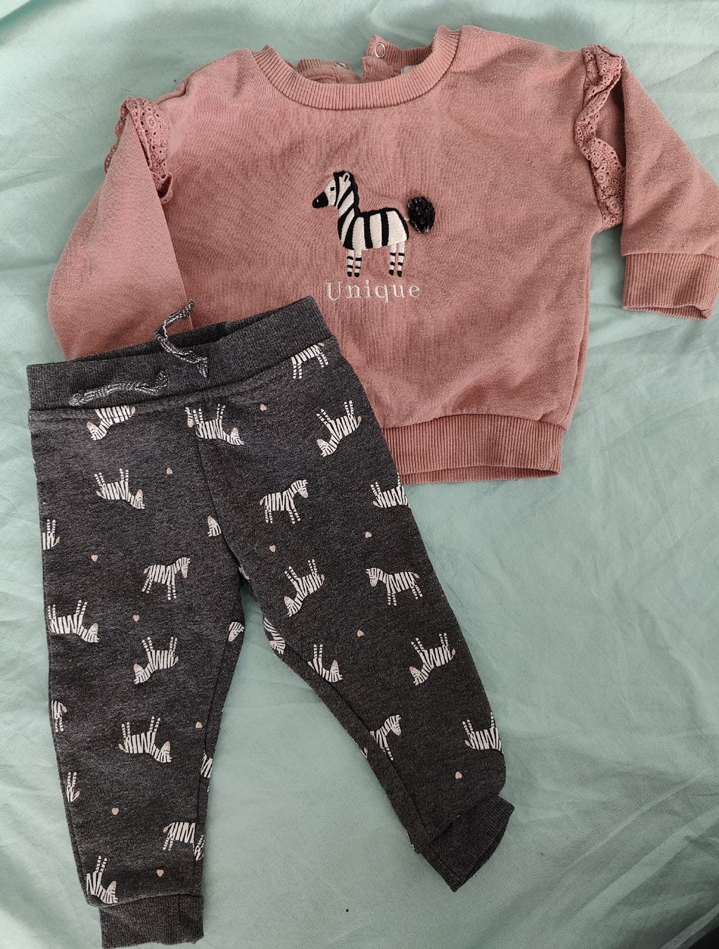 Primark Ensembles coordonnés: ensemble jogging 6-9m – D'occasion à Bern par linouma