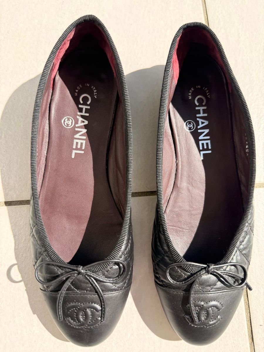 Chanel Scarpe da donna: Chanel Ballerina in schwarz – Usato da Unterlunkhofen venduto da Kaw71