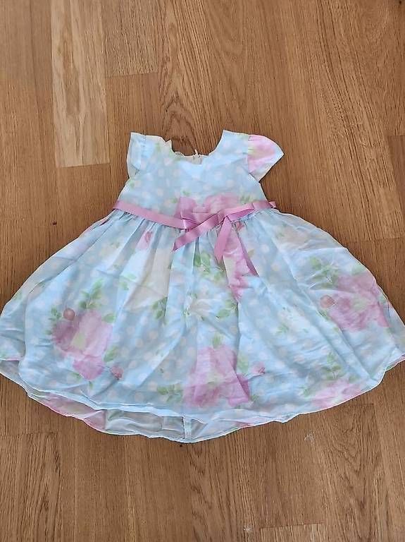 Kleider & Röcke: Kleid in Grösse 98/100 – Gebraucht aus Winterthur von kyubi 2