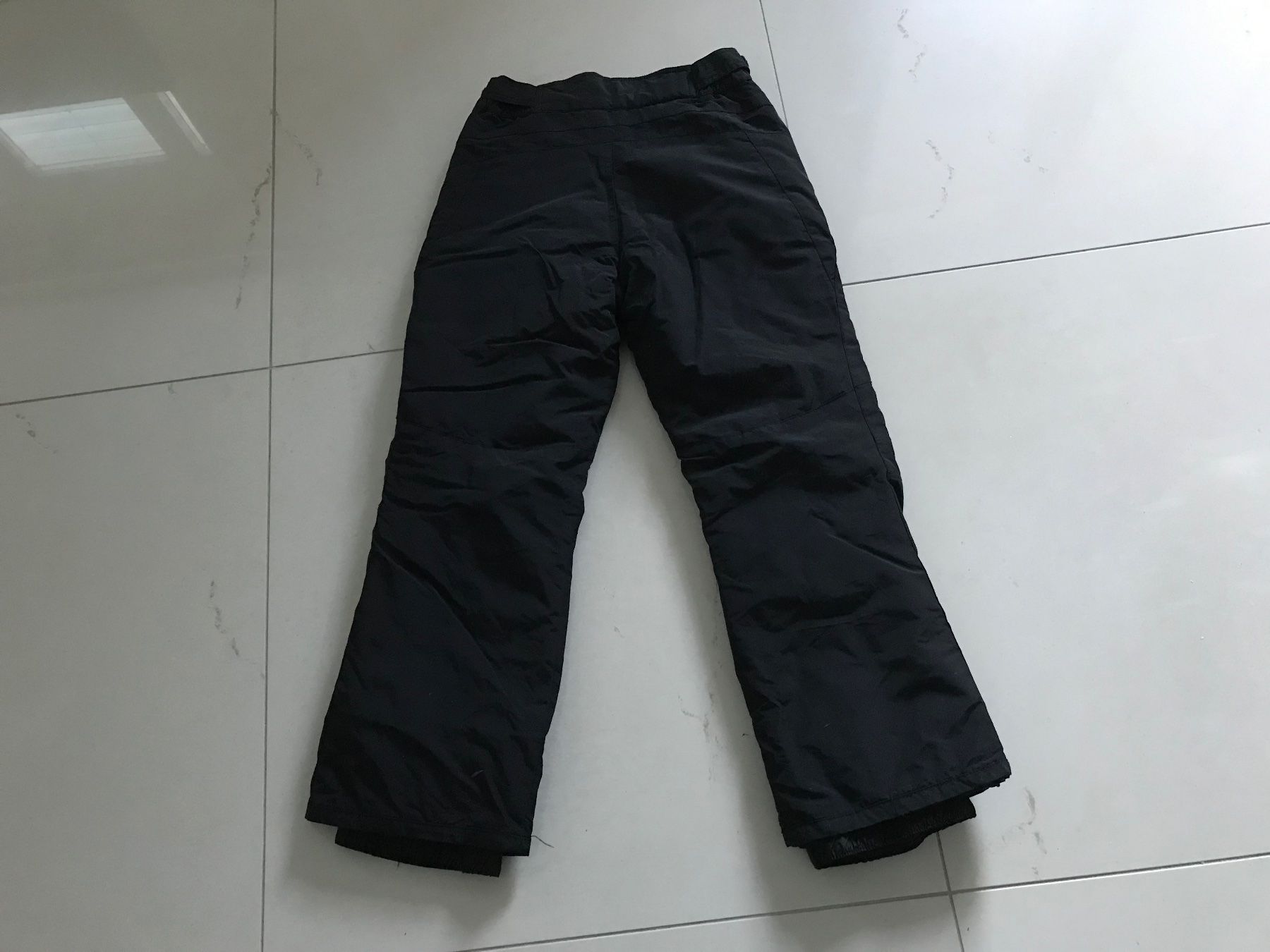 Pantaloni: Celsius Snowboard/Skihose gr. 140 – Usato da Giubiasco venduto da baamboo 1