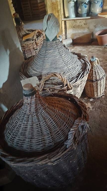 Bouteilles: Korbflaschen – D'occasion à Eschenbach LU par mat_yt7k 1