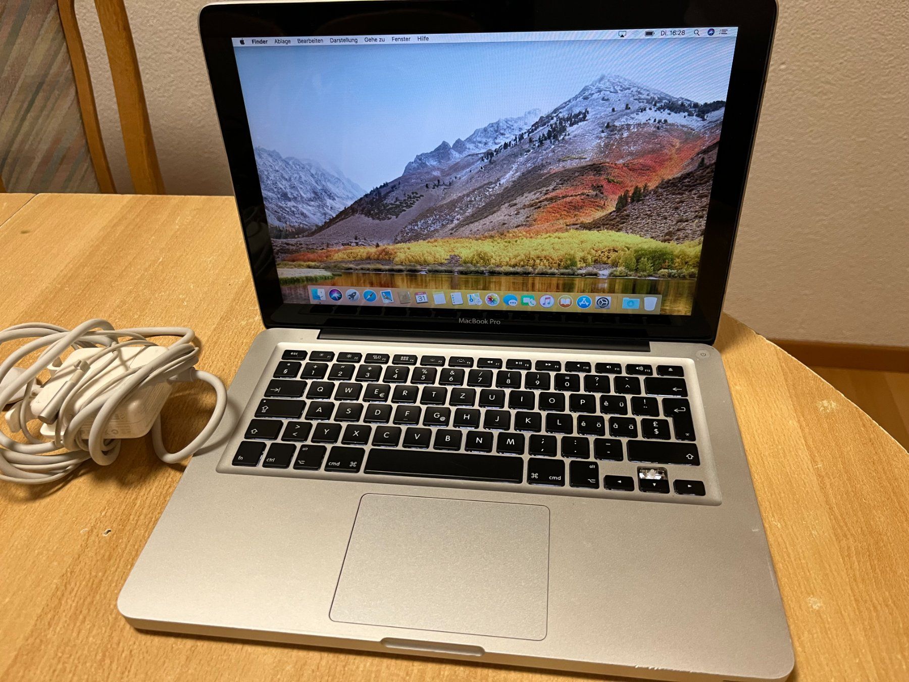 Apple Notebooks: MacBook Pro 13 2012 – Defekt aus Winterthur von