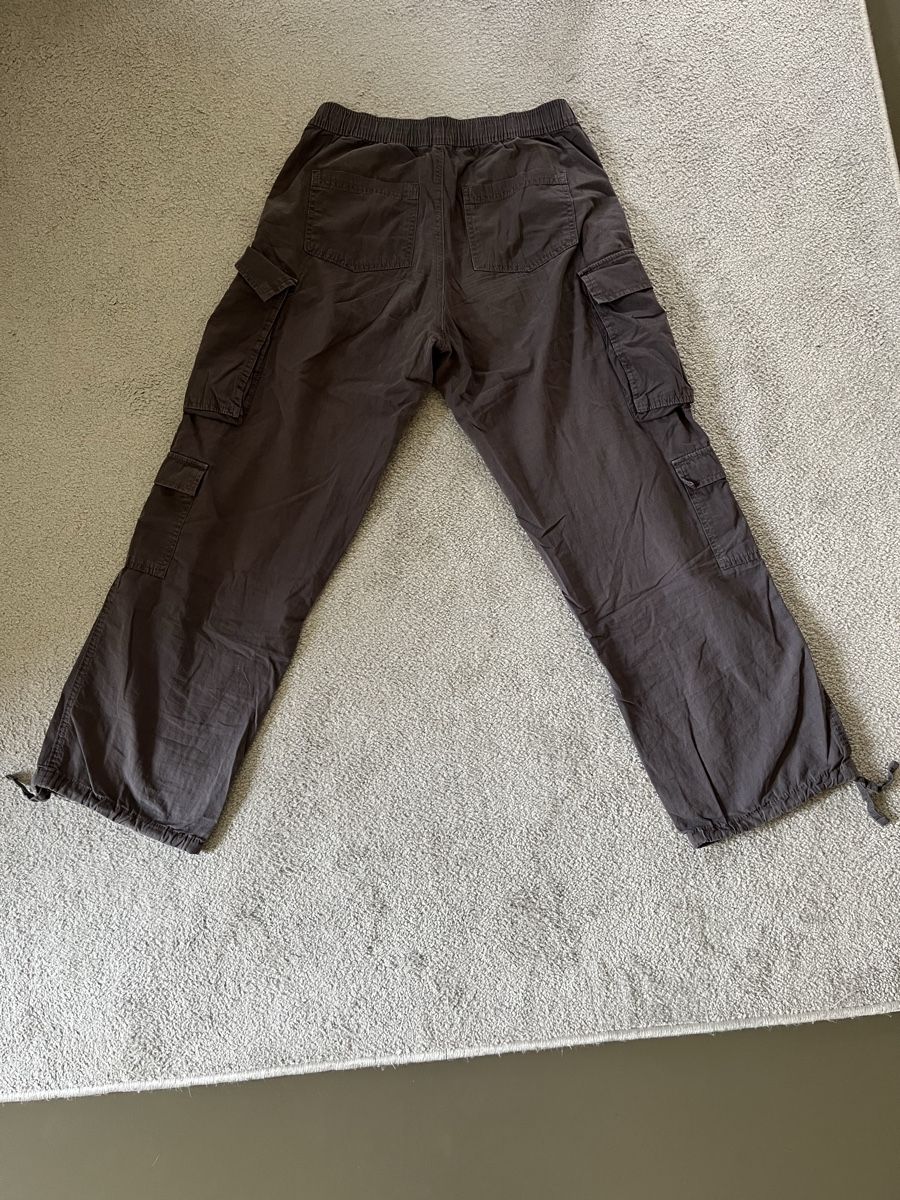 Pantaloni: Graue Cargohose – Usato da Zürich venduto da ole_8rwr 1