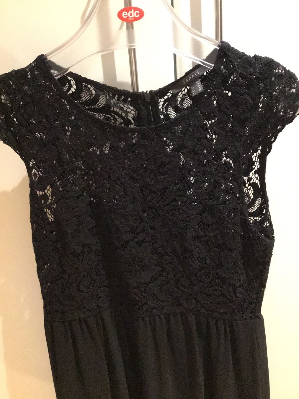 Esprit Vestiti: Hübsches Festkleidung, ESPRIT, Gr.34 NEU – Nuovo (secondo la descrizione) da Ebikon venduto da Squizi 1