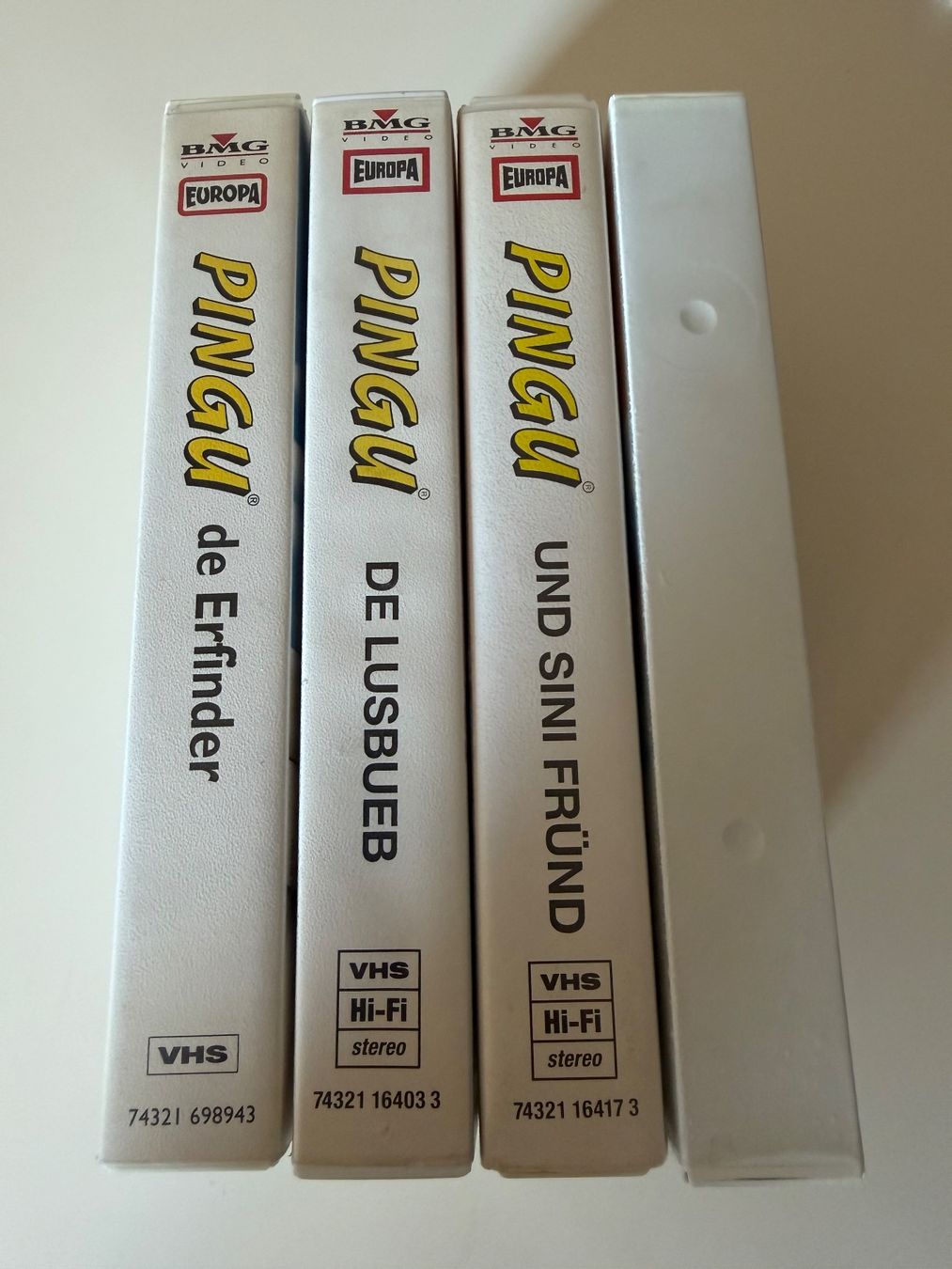 Tutti i VHS: Pingu VHS Kassetten Dialekt 4 Stück – Usato da Altstätten SG venduto da sheamus 2