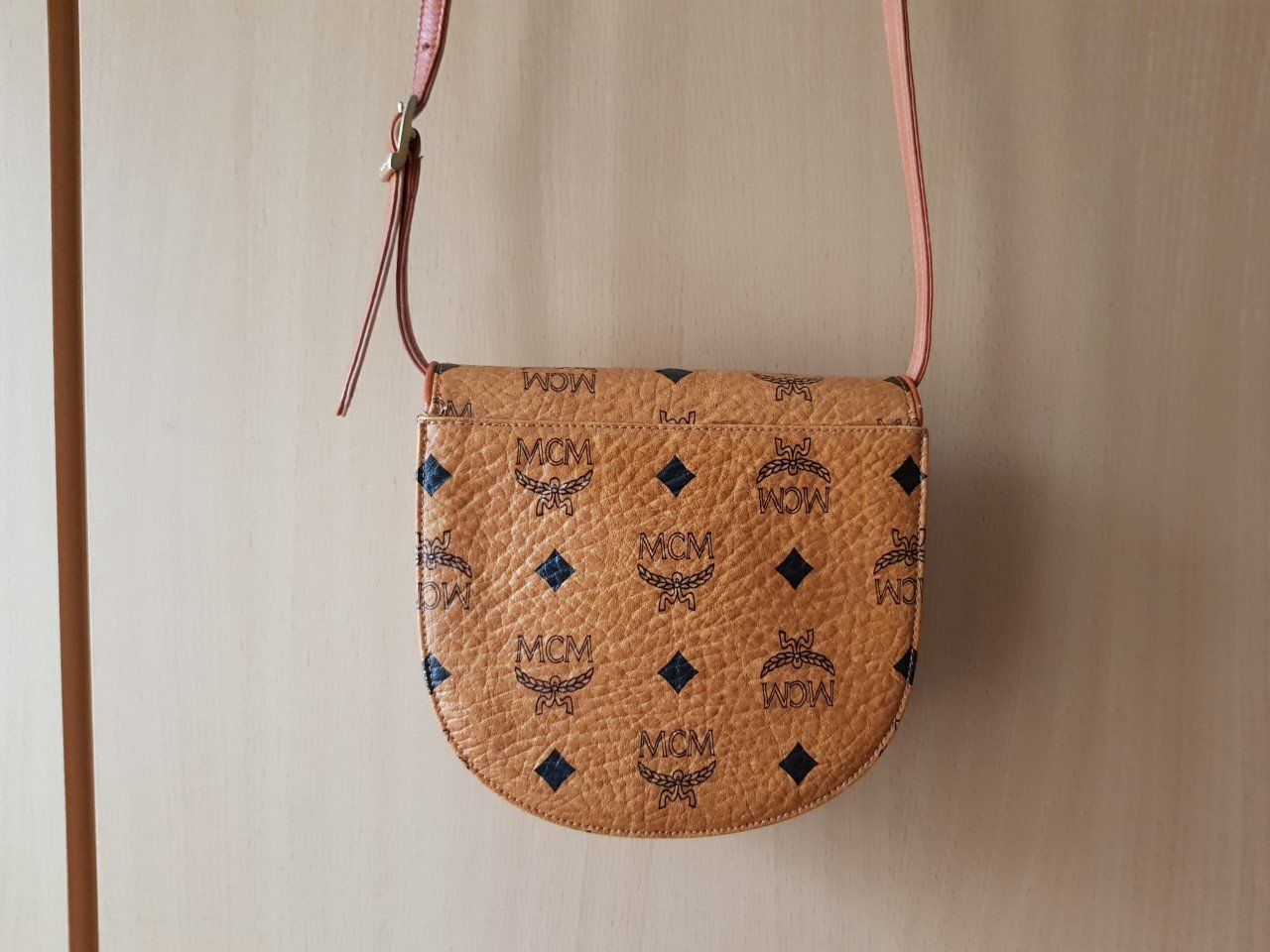 Mcm Borse da donna: Original MCM Umhängetasche Cognac – Usato da Basel venduto da Birs868 4