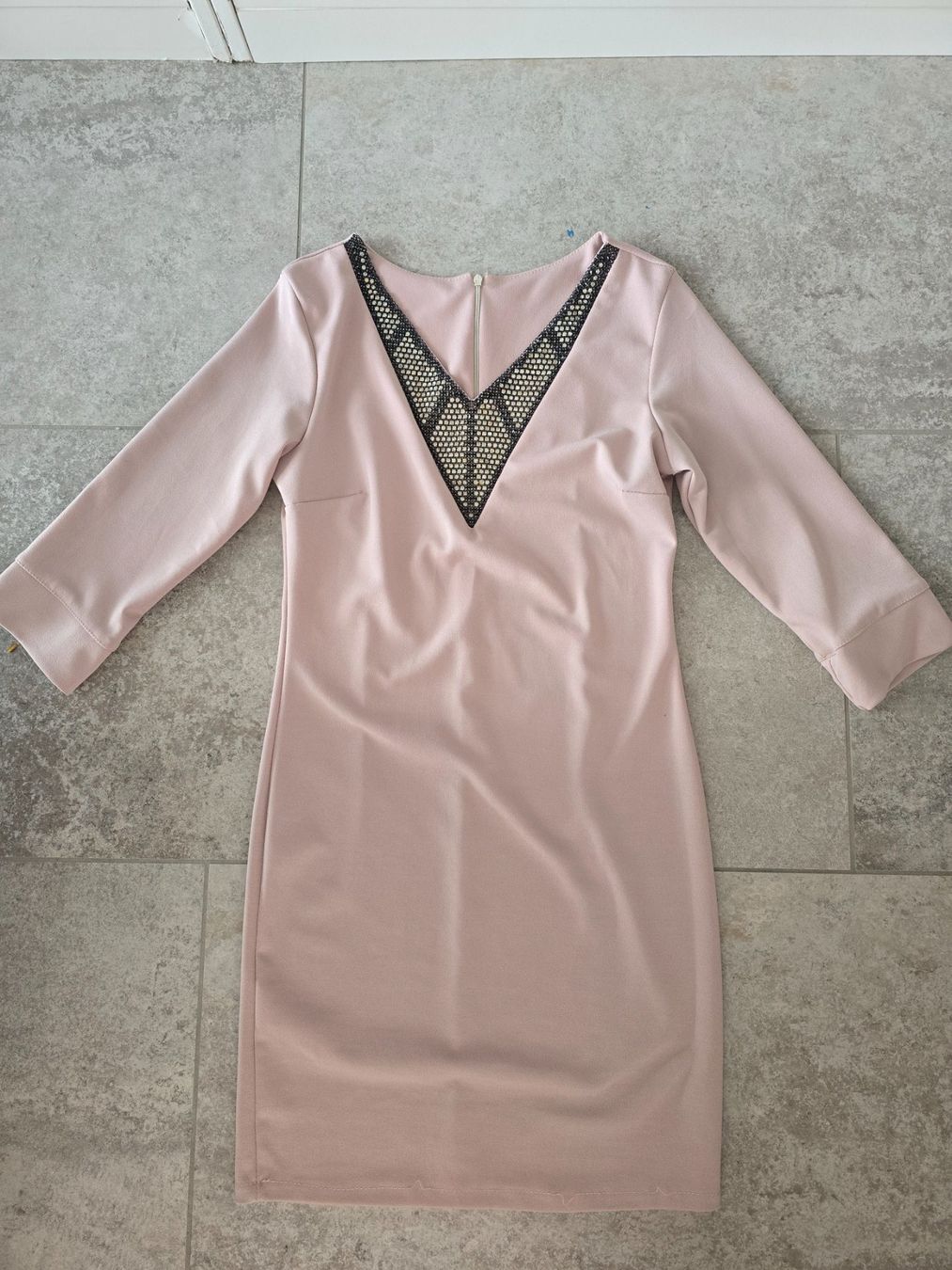 Lotti di vestiti: Damen Kleid 2x; Jumpsuit; Rock – Usato da Heerbrugg venduto da Lulu022020 2