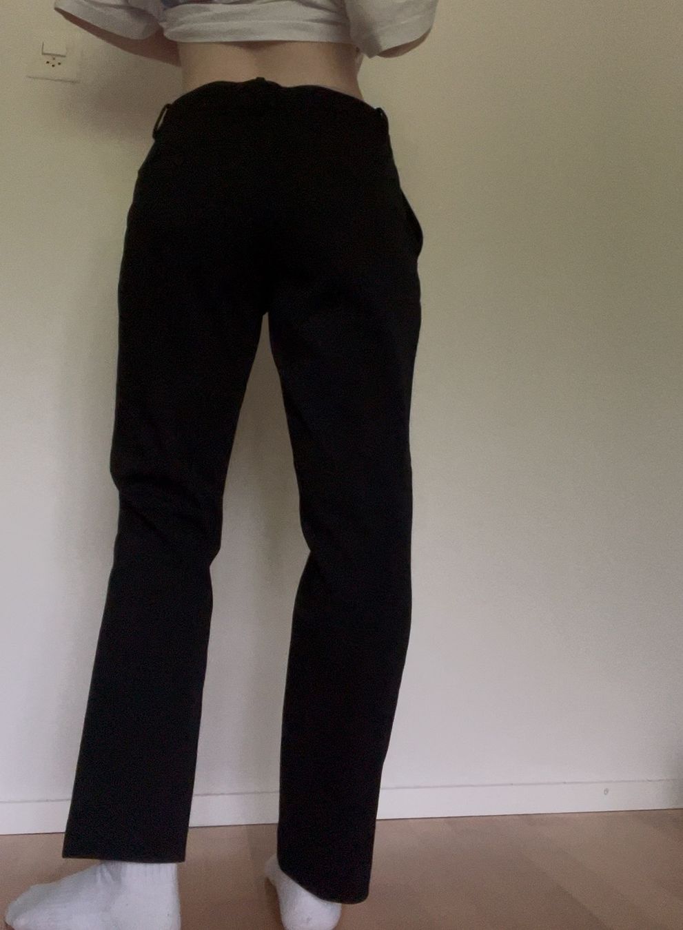 H&M Pantaloni: Anzugshose schwarz H&M – Usato da Zuzwil SG venduto da dieschnellemichelle 5