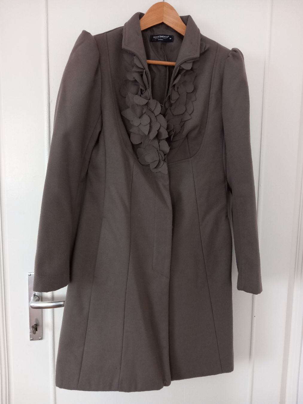 Cappotti: Manteau kaki Rinascimento- t. M – Usato da Lausanne venduto da jess090
