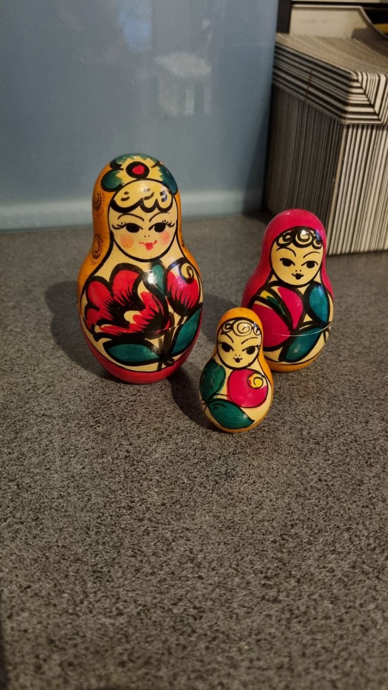 Figurines: 1 lot de 3 poupées russes – D'occasion à La Chaux-de-Fonds par mikilo1 1