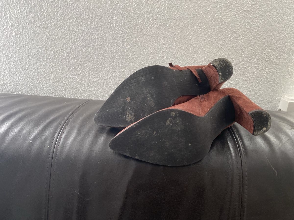 Scarpe da donna: Stiefeletten 38 braun mit Fransen – Usato da Wängi venduto da JALE04 3