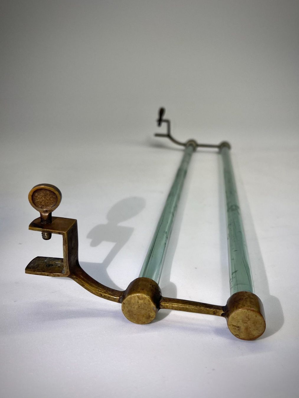 Portasciugamani: Vintage Handtuchhalter Glas Messing 1950er – Usato da Männedorf venduto da MrAnderson 1