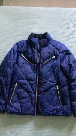 Steppjacke Style & Co.blau mit eingebauter Kapuze Grösse S