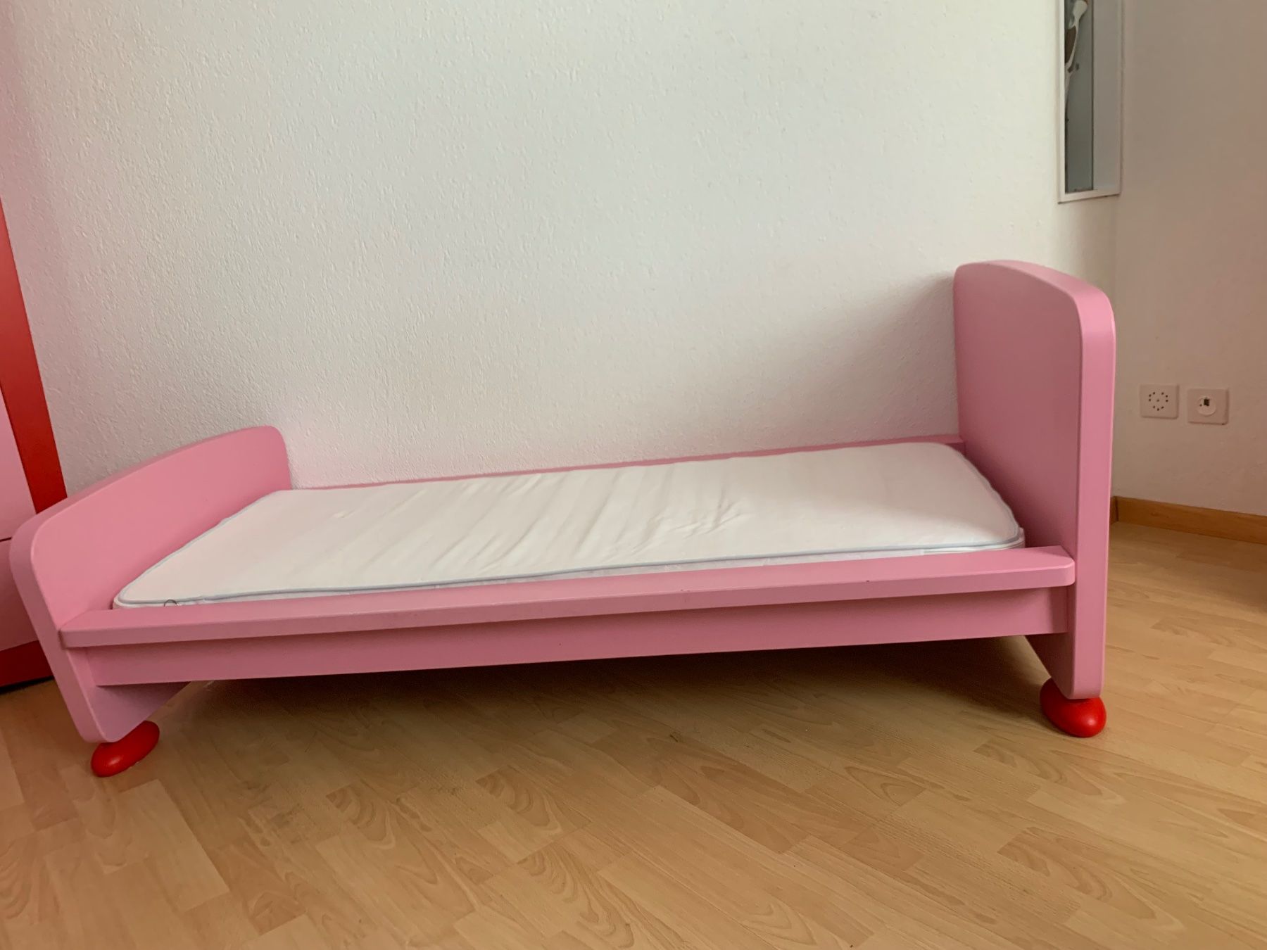 Ikea Betten: Bett inkl. Matratze – Gebraucht aus Neuhausen von sve_6m9d