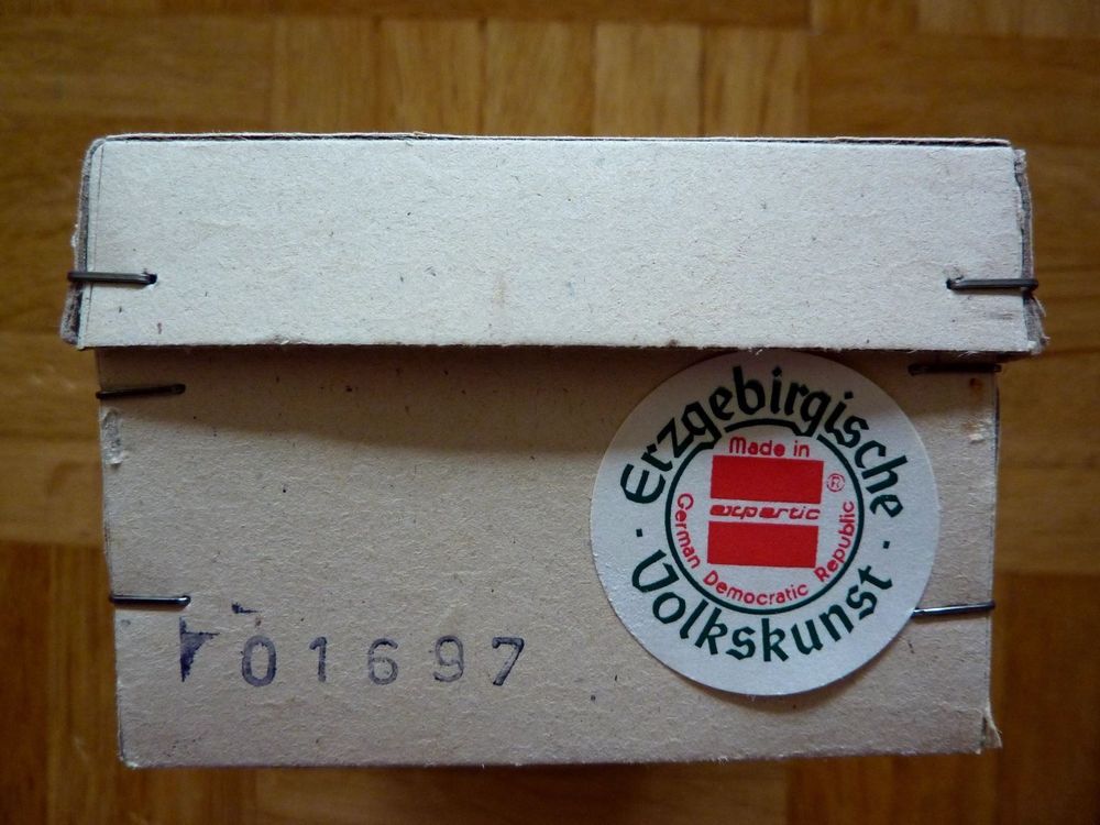 Drehpyramide Weihnachten 2025 Binni Goldina