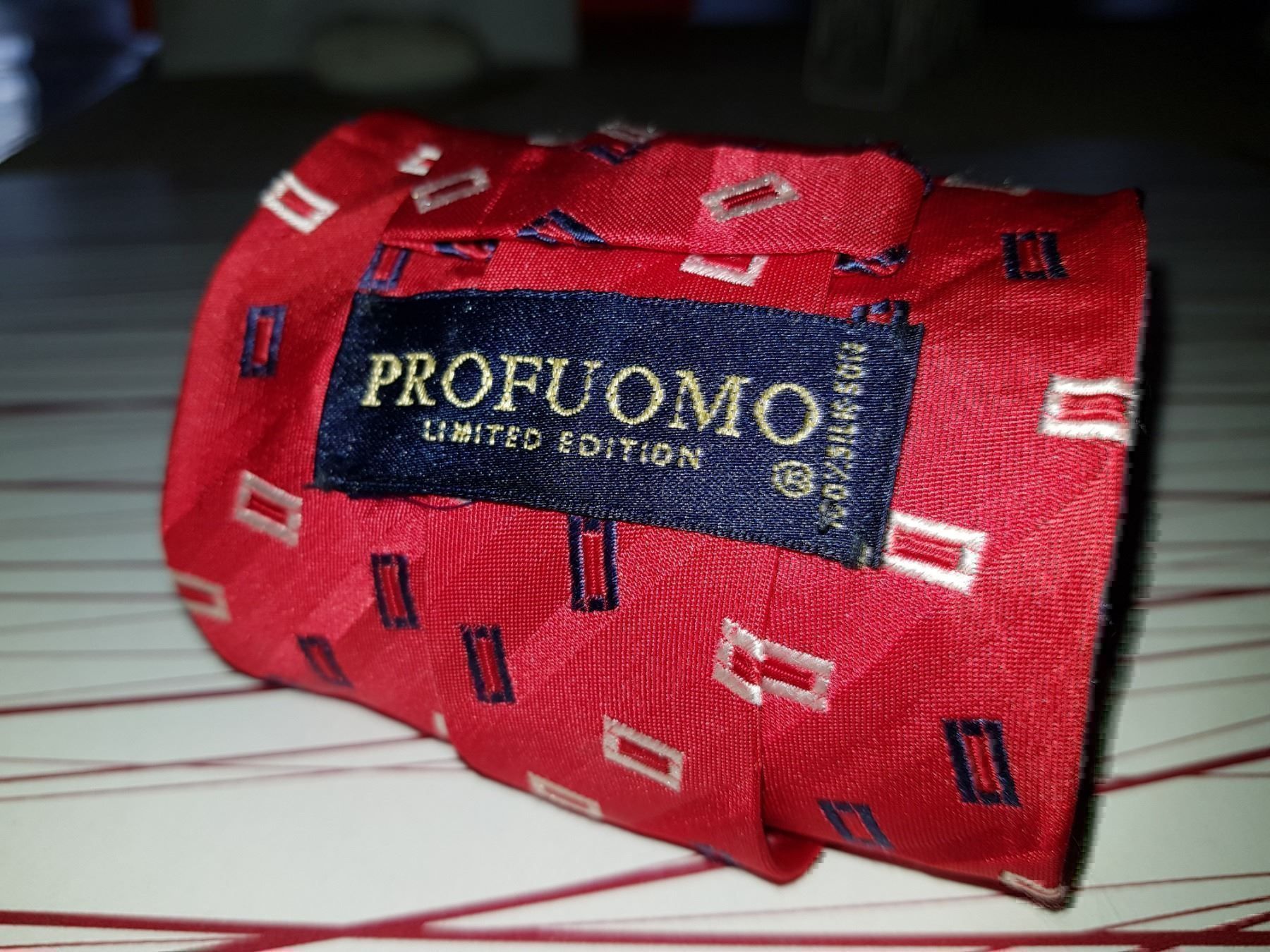 Cravatte: Cravate/Krawatte  PROFUOMO – Usato da Cossonay-ville venduto da Super-Price-Quality 8