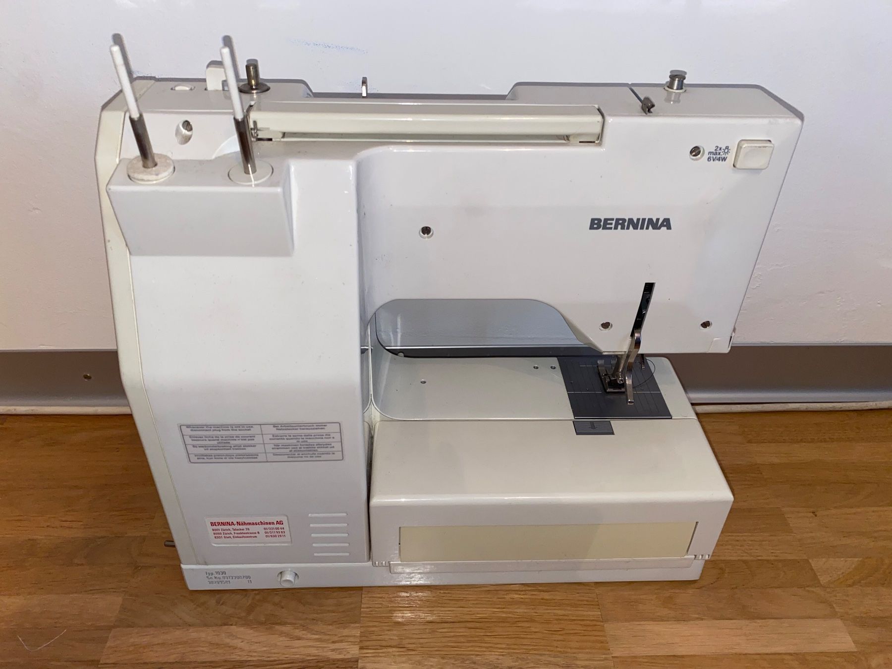 Bernina Macchine da cucire: Bernina 1030 - Nähmaschine – Usato da Rotkreuz venduto da mia_dc2r 6