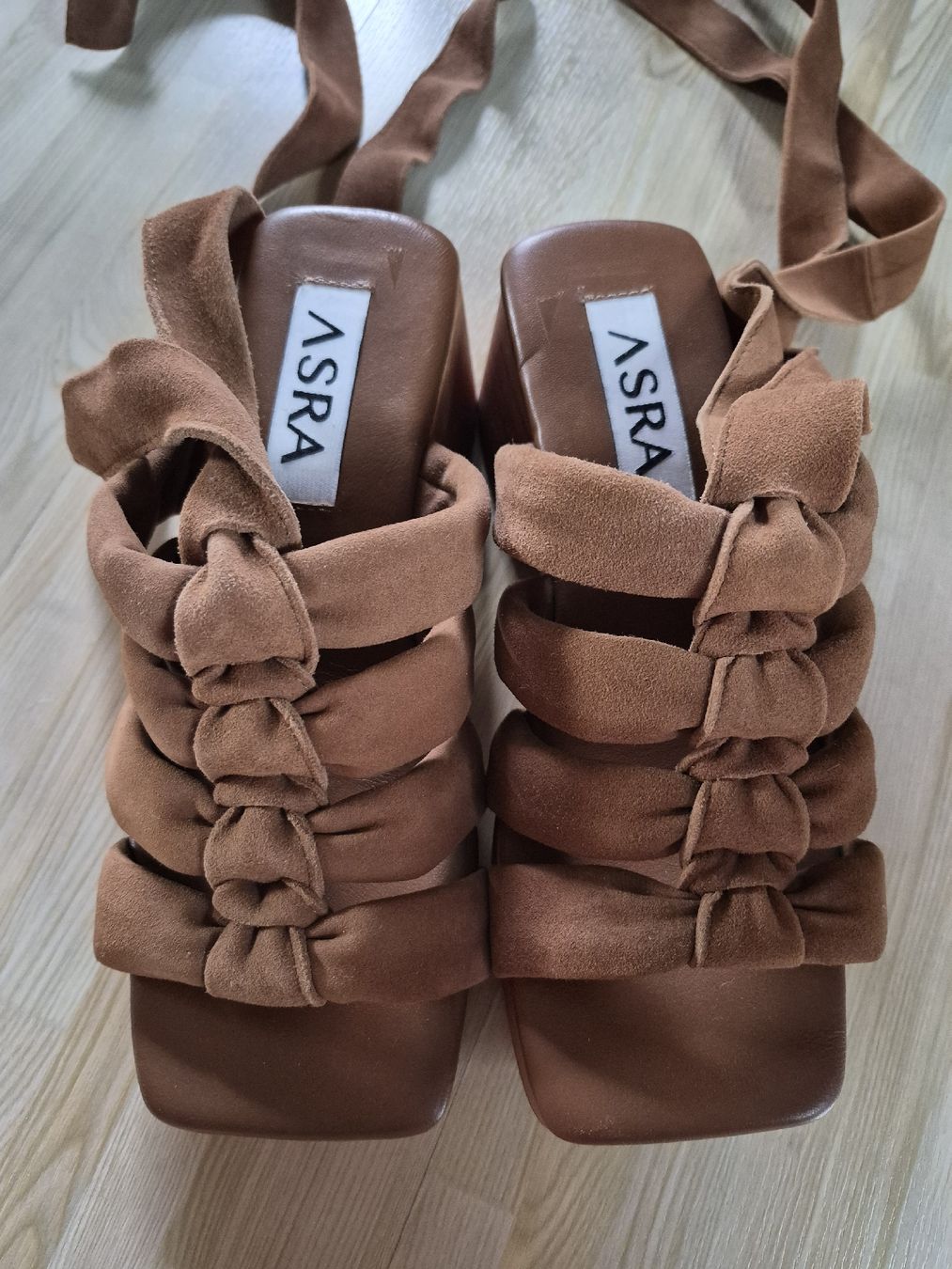 Chaussures femmes: Sandales compensées Asra marron taille 37 neuves – Neuf (Voir description) à Delémont par fab_cpg5 1