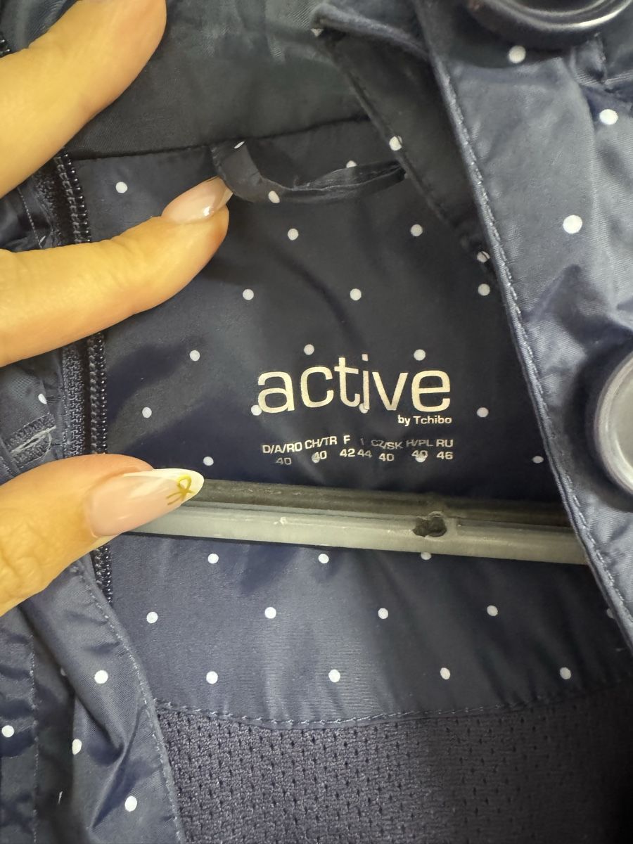 Tchibo Cappotti: Tchibo Regenmantel, Active, Gr. 40, Dunkelblau, Top! – Nuovo (secondo la descrizione) da Belp venduto da Secondhand11 2