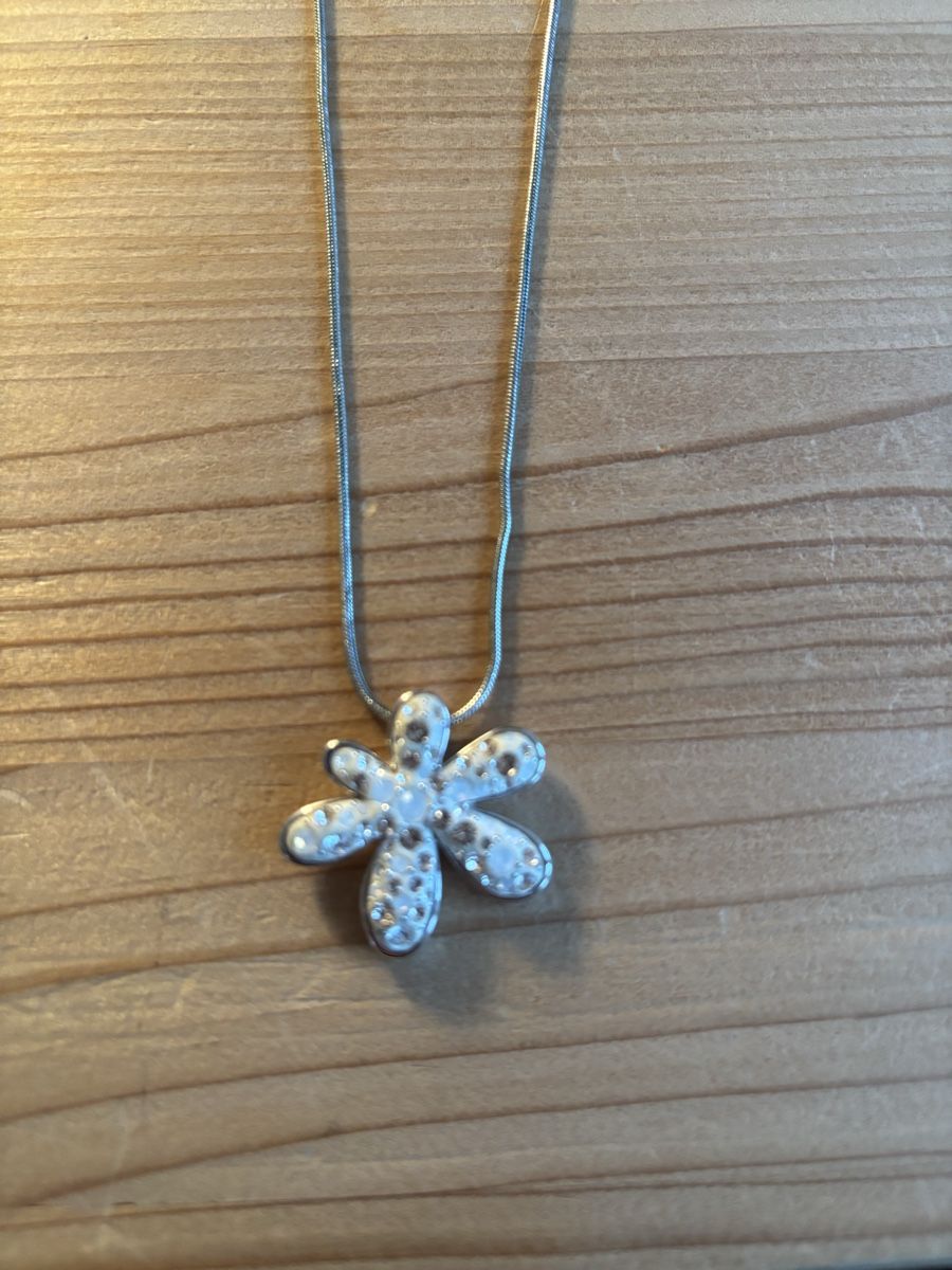 Swarovski Catenine: Swarovski Halskette – Usato da Lindau venduto da Mkey1 1