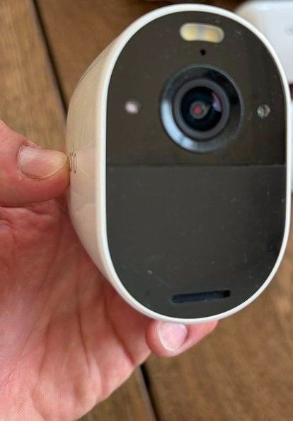 Arlo Videocamere: Set 3 x ARLO Essential Spotlight/ Security Kameras – Usato da Zuchwil venduto da Beppe_25.3 3
