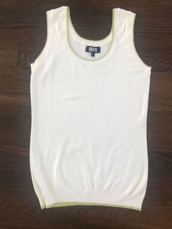 Helles Top Gilet Pullunder Shirt von OOPS, Gr. S