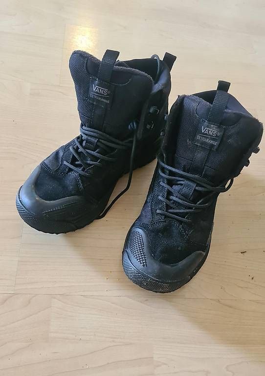 Scarpe da uomo: VANS MTE Gr. 41 - Winter-/ Wander-/ Outdoor-Schuhe – Usato da Bern venduto da Amasit